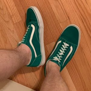 VANS: Men’s size 12, Low Tops. Old Skool.